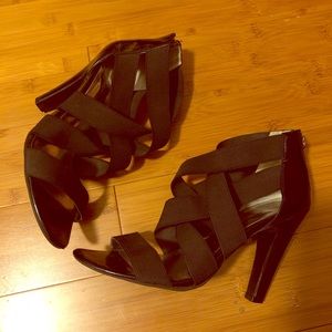 Jessica Simpson bondage heels